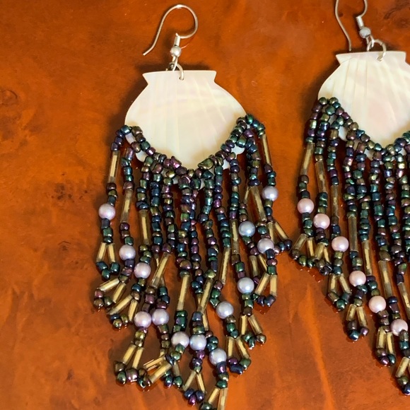 Shell Earrings - Picture 2 of 2